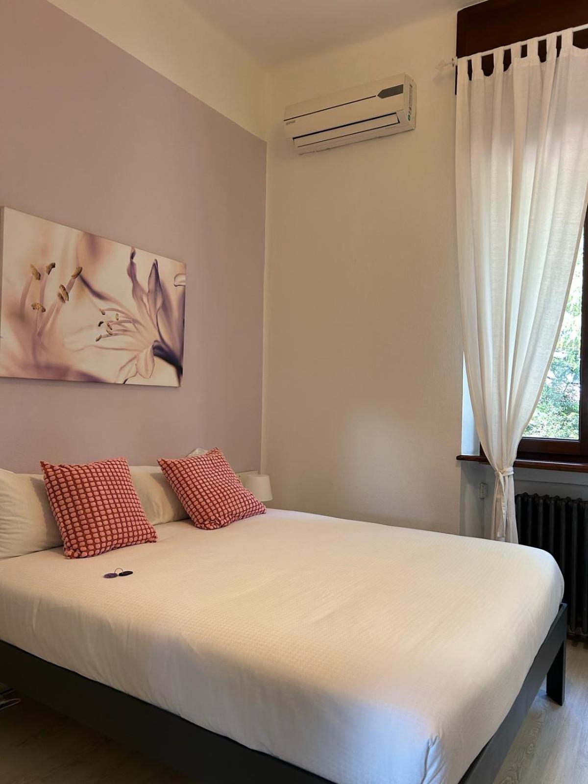 Casa Giulietta Ξενοδοχείο Ντεζεντσάνο ντελ Γκάρντα Εξωτερικό φωτογραφία
