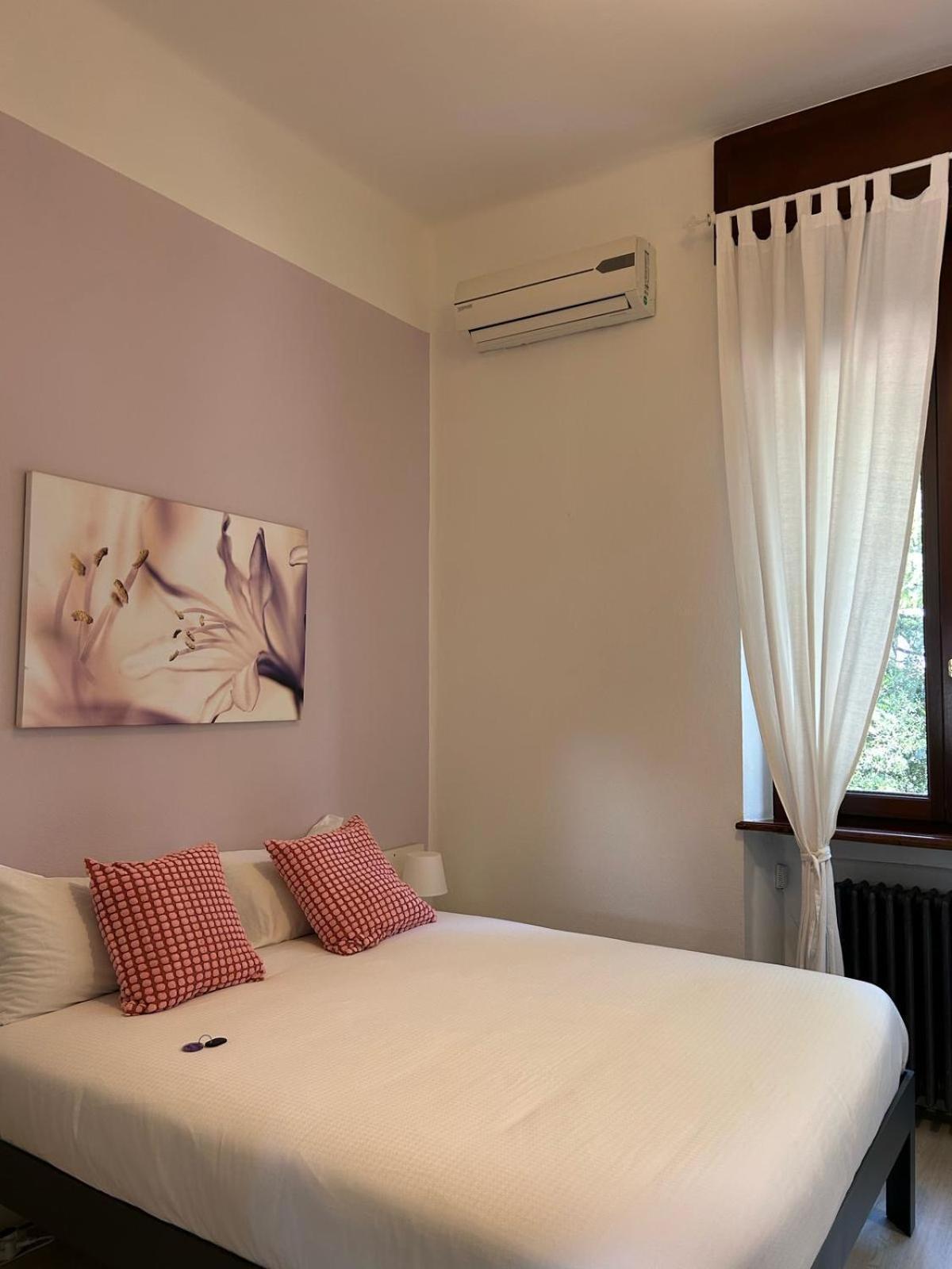 Casa Giulietta Ξενοδοχείο Ντεζεντσάνο ντελ Γκάρντα Εξωτερικό φωτογραφία